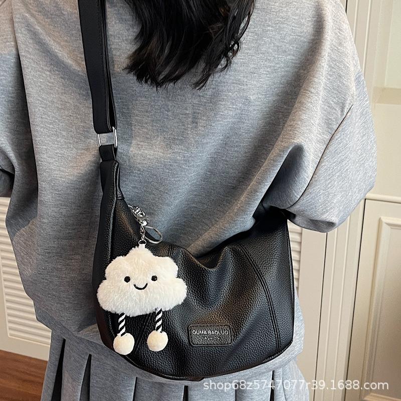 Niche Design Large Capacity Single Shoulder Armpit Dumpling Bag Women's 2025 Summer New Fashion Versatile Messenger Tote Bag