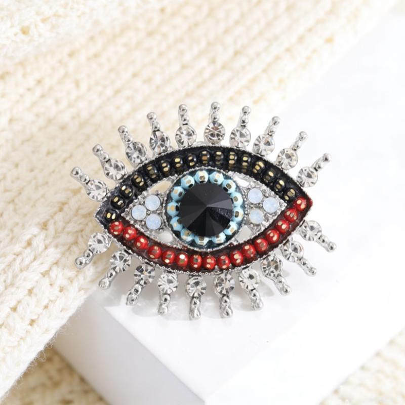 

Creative Fashion Rhinestone Eyes Badges Pins Office Causal Brooch For Women Crystal Eyes Corsage Party Jewelry Accessories Gifts серебряный