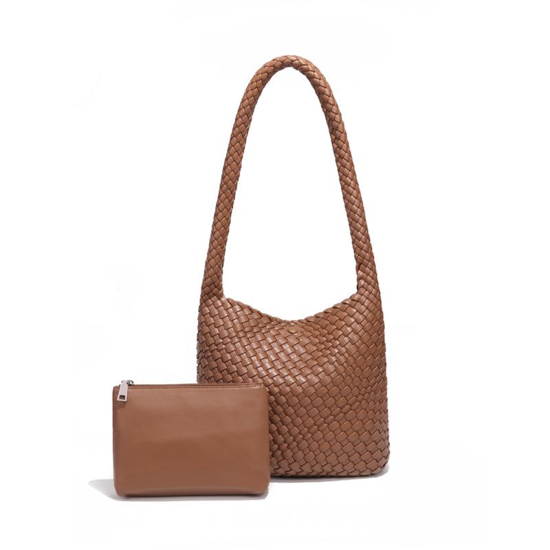 Trendy Single-shoulder Tote Bag, Fashionable and Simple Hand-woven Bag, Soft Leather Large-capacity Mother-and-child Underarm Bag