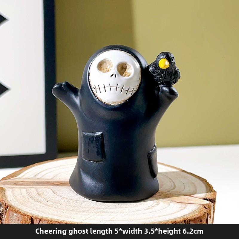 Halloween Figurine - Skull and Ghost Resin Craftwork for Workstation Atmosphere, Tabletop Resin Small Figurine Decoration 2
