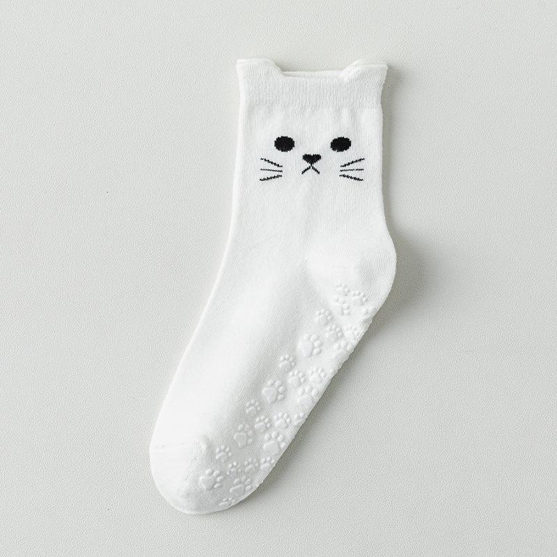 

Women s Non-Slip Mid-Calf Yoga & Pilates Socks with Cartoon Cat Design One Size білий