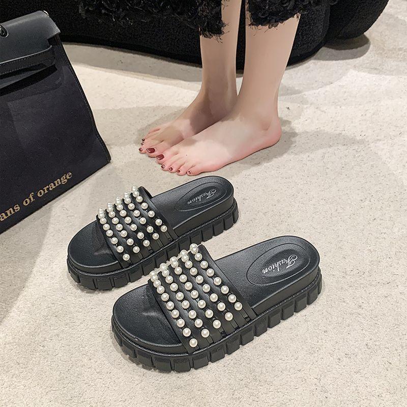 Muffin thick bottom pearl ins trendy small fragrant style soft bottom cool slippers women's outer wear 2025 summer and autumn new fashion versatile