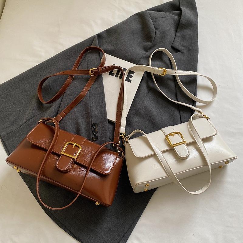 Fashion texture solid color small square bag new popular simple shoulder messenger bag underarm commuter bag