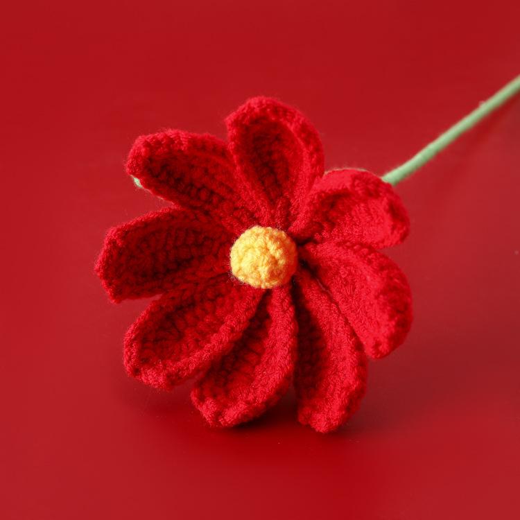 1Pcs Crochet Lily Flowers Creative Hand-knitted Lilies Flower Bouquet Wedding Party Home Decor