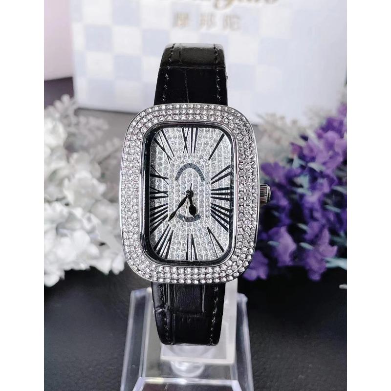 Women Quartz Watch Tonneau Oval Case Diamond Iced Out Reloj Roman Numerals Dial Luxury Clock Ladies Vintage Wristwatch