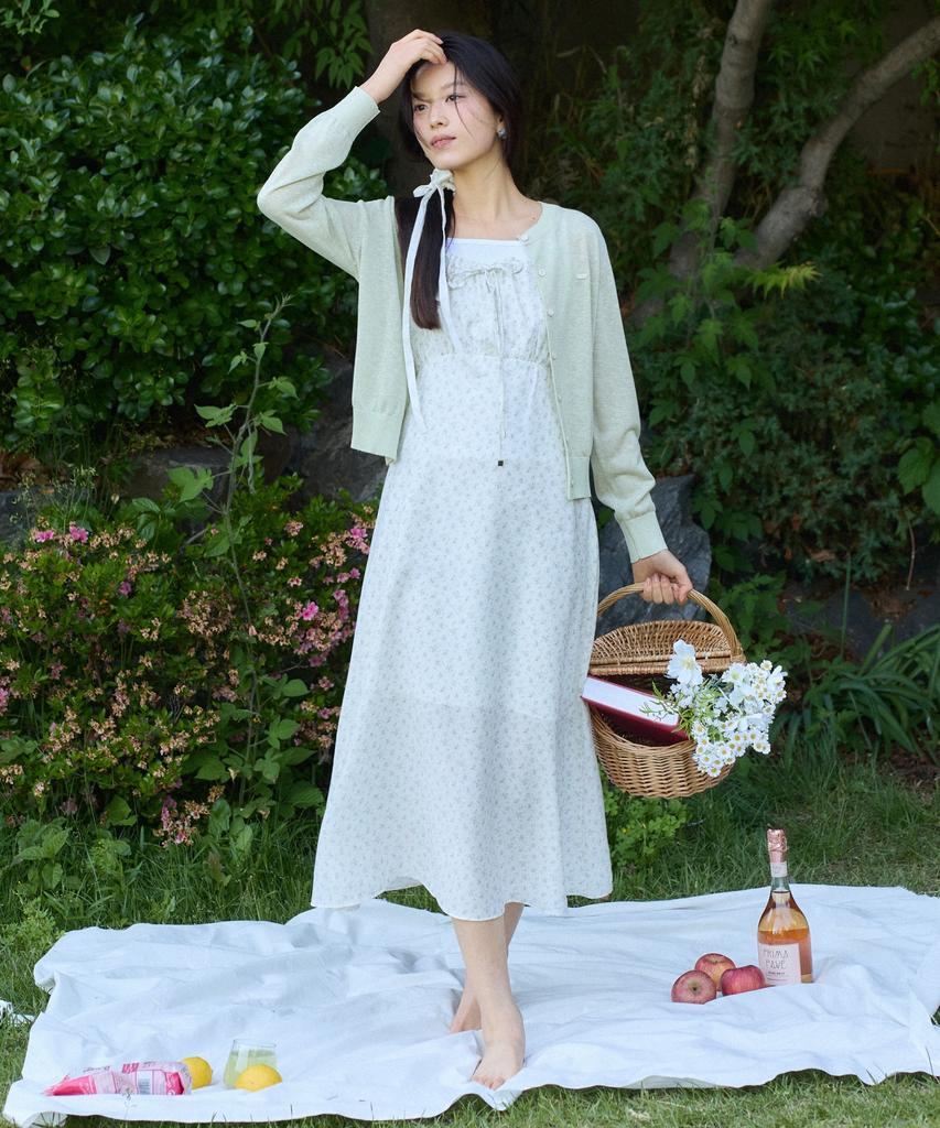 Adowl Vintage Pattern Shirring Ribbon Dress - White