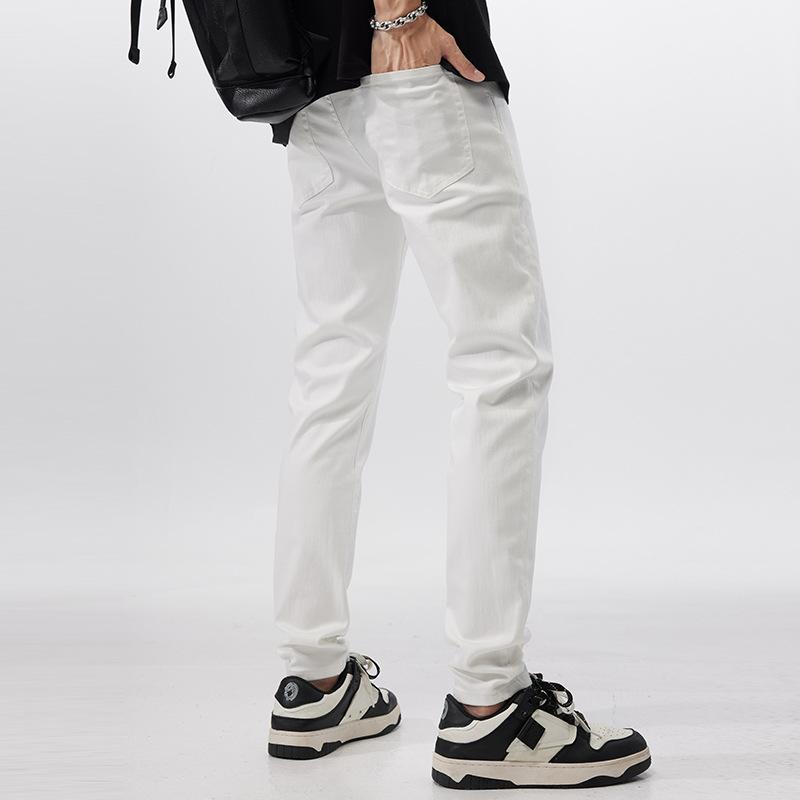 Spring and Summer Men's Jeans Trendy Small Feet Nine-point Long Trousers Three-proof White Casual