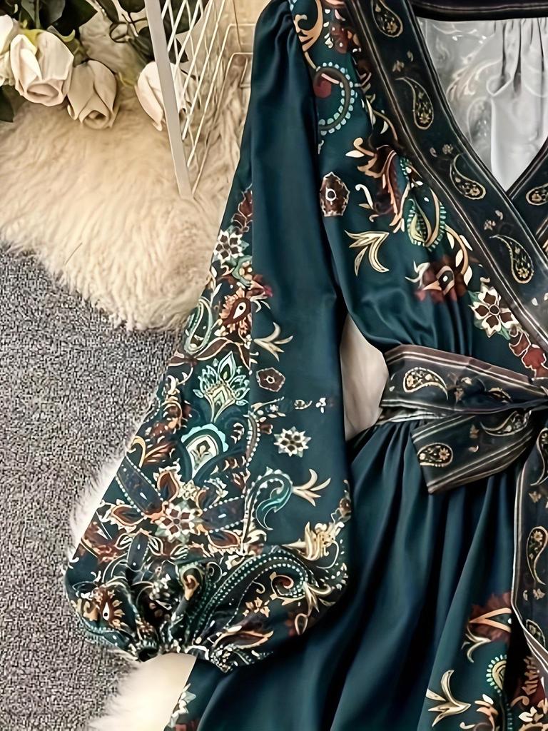 Abito lungo con scollo a V, stile etnico, con cintura in vita e maniche lunghe per donna, collezione Primavera 2026