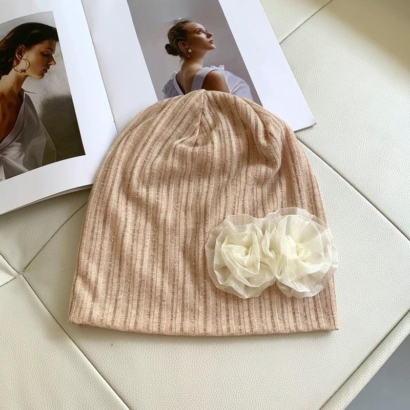 Urocze Kwiaty Róż Niszowa Retro Czapka Dzianinowa Ułożona z Czapką Cienka Koreański Styl Mała Torebka Czapka na Zimno w Głowę