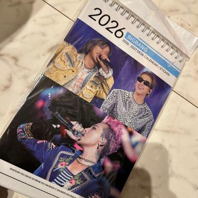 Poznámkové bloky a zápisníky – Kalendáre