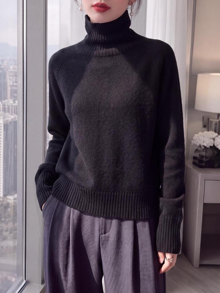 Retro Elegant High-Neck Pure Wool Sweater - Soft, Skin-Friendly, Warm, and Versatile for Autumn/Winter