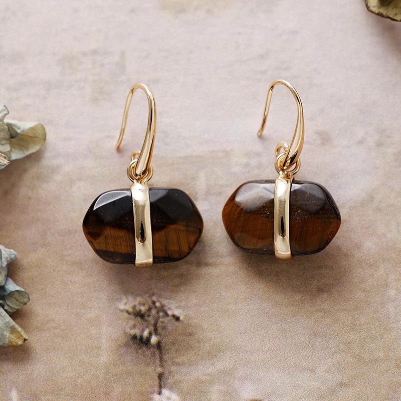 

Natural amethyst hexagonal earrings, ear hooks, earrings, Japanese and Korean designers, real gold-plated popular jewelry.