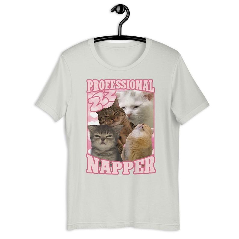 

Профессиональный Соня Забавная Мем Футболка с Котом Подарок для Нее Футболка Goofy Ahh Футболка для Сна Ироничная Футболка с Котами Ретро Винтаж 4XL