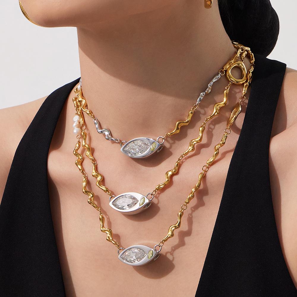 European & American Oval Cut Zircon Pendant with Natural Freshwater Pearl Texture on Stainless Steel Clavicle Necklace