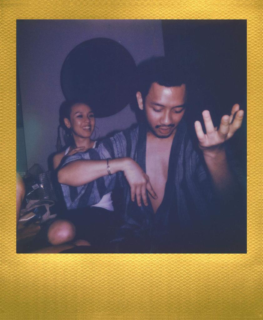 Polaroid Instant Film for Golden Moments Double Color Film with Gold Frame i-Type – Pack, 16-Count (6034)