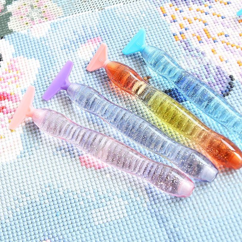 Outil de peinture diamant 5D, stylo à pointe en résine, nouveau stylo de peinture diamant avec conception de fil, Kits de têtes de stylo multi-placeurs