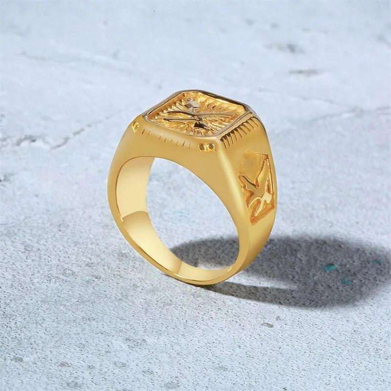 Bald Eagle Signet Ring For Men Gullbelagt Bird Stamp Bird Rings Rustfritt stål Hawk Band smykker