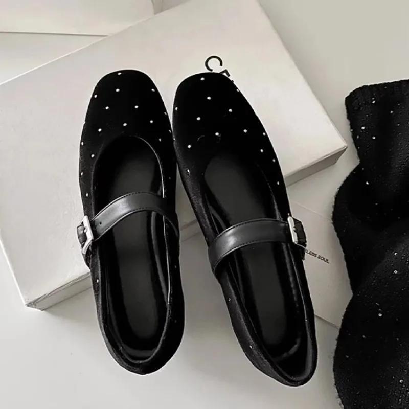 Women's Fashion Single Shoes 35-40 New Round Head Buckle Square Heels High-level Sense of The Ladies Temperament Hundred Shoes