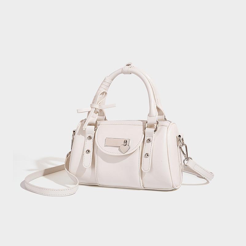 A Niche and High-quality Ballet Bowling Bag with A Sweet and Cool Heart-shaped Bow Bow Crossbody Bag