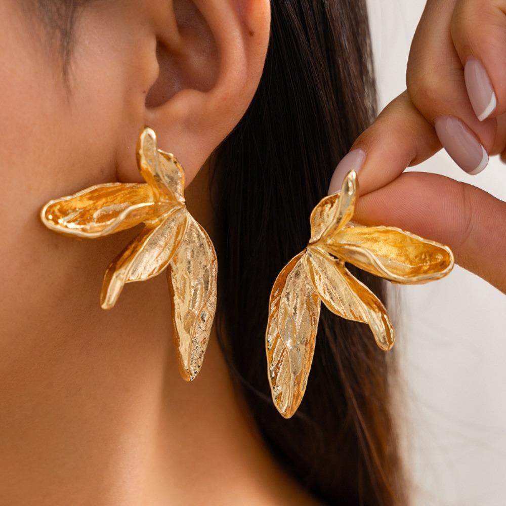 Exaggerate Temperament Irregular Liquid Metal Texture Multi-layer Flower Petal Leaf Leaves Stud Earrings for Women Korea Jewelry