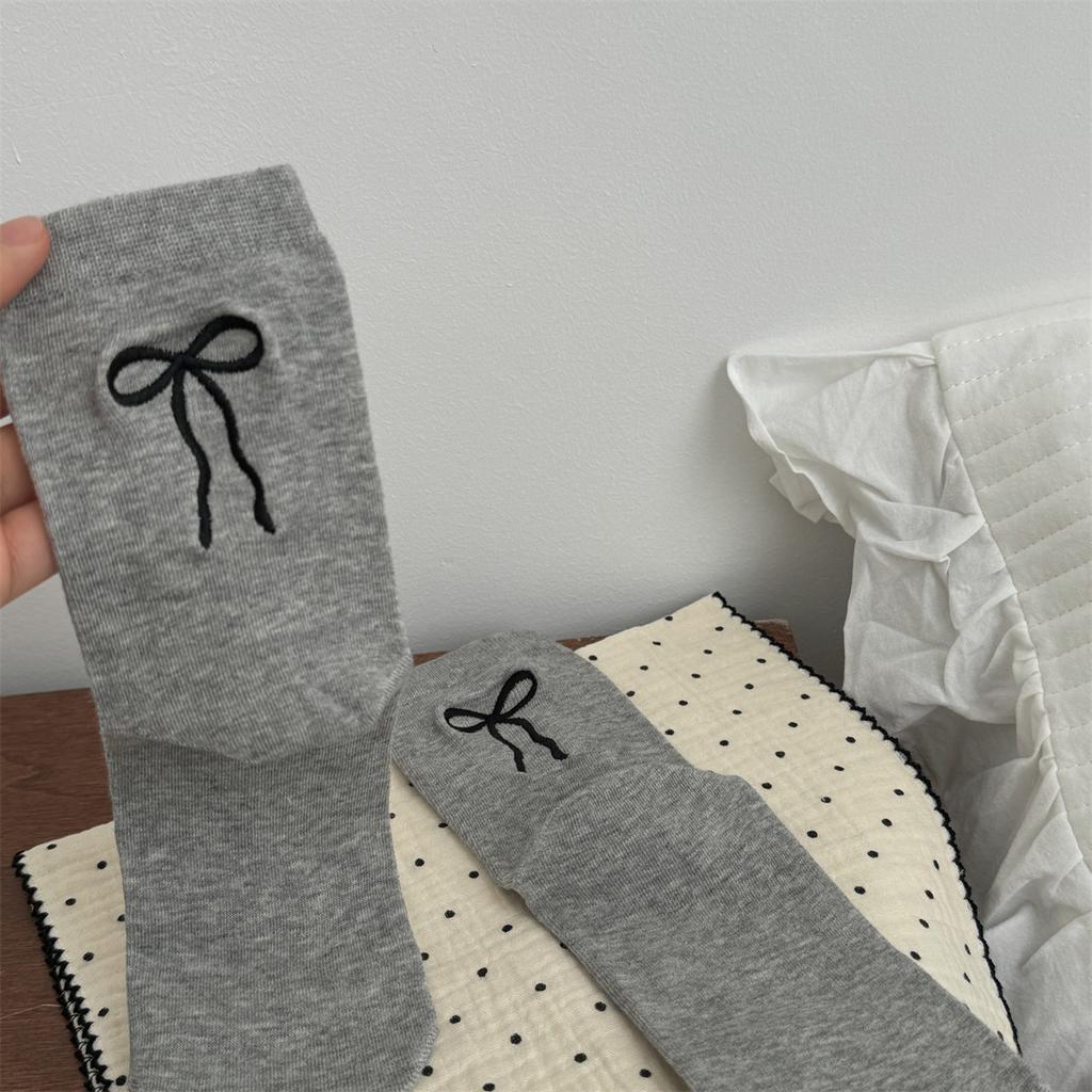 Dotted Yarn Wool Bow Woolen Socks Thickened Warm Solid Color Mid-Tube Cashmere Stack Socks