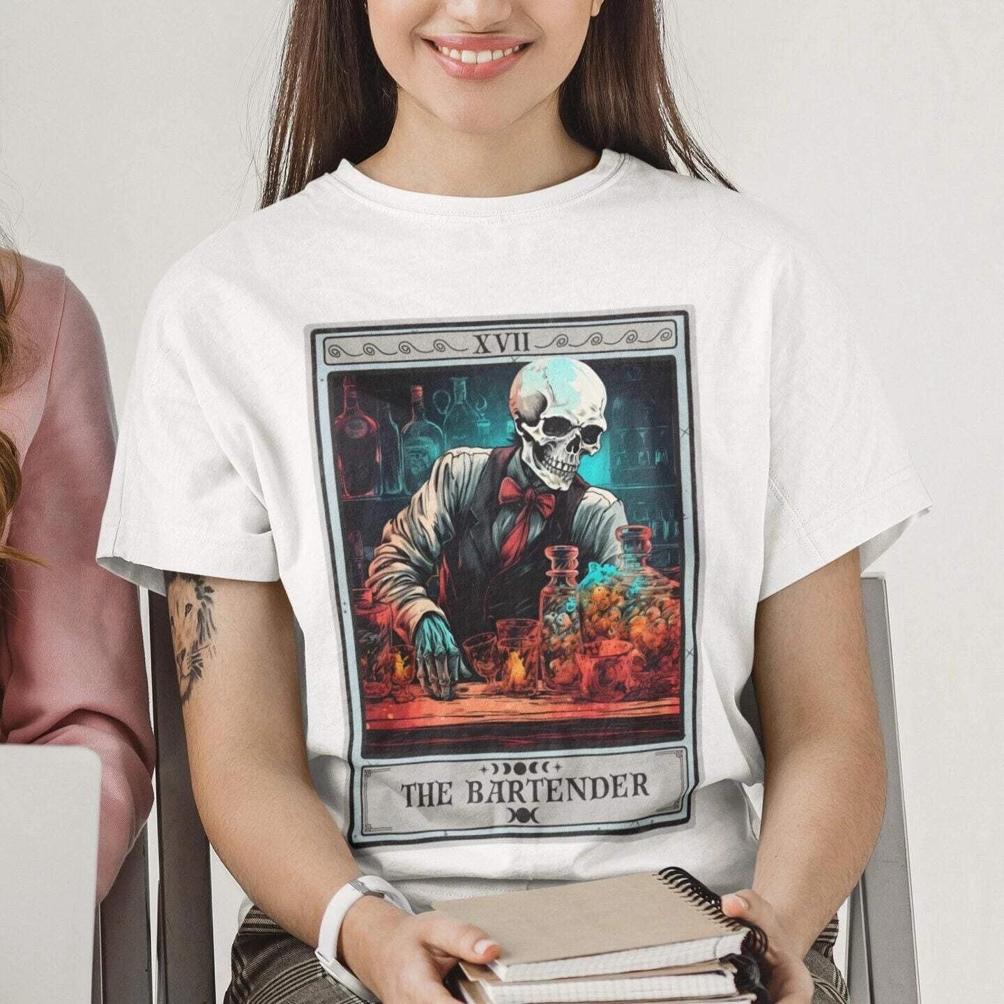 Bartender Shirt, Bartender Tarot Card Shirt Bartending Gifts for Bartender Gifts 4XL
