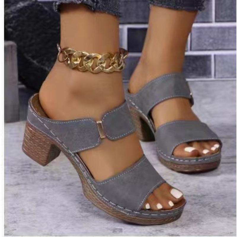 New large-size open-toed high-heeled slippers women's new thick-heeled embossed fashion cool slippers