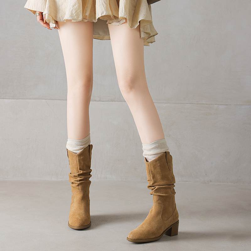 Krazing Pot Cow Suede Nubuck Winter Round Toe Modern Boots Med Heels Slip On Pleated Decoration Women Mid-calf Boots