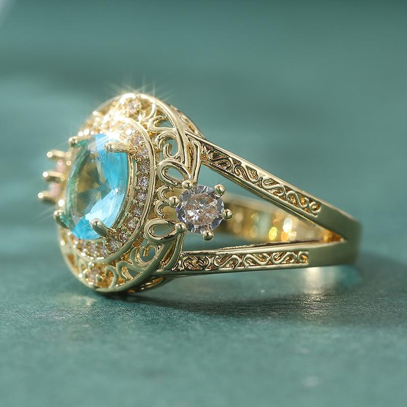 Exquisite Inlaid White CZ Women's Ring Vintage Gold Color Hand Carving Daily Wear Party Jewelry Anniversary Gift