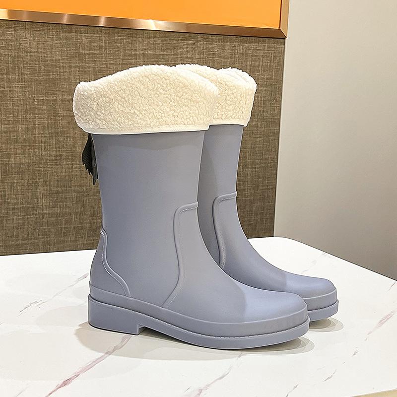 Medium Tube Women's Outdoor Water Shoes High Tube Rain Boots Fashion Rain Shoes Lightweight Rubber Shoes Kitchen Waterproof Overshoes