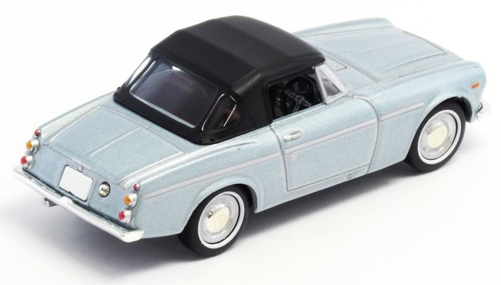 Tomica Limited Vintage Datsun Fairlady 1600 finished product LV-134b (light blue)
