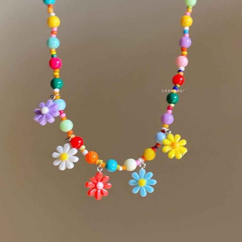 

Акриловое ожерелье с цветком из рисовых бусин, милый модный дизайн, цепочка для ключицы, свежее и милое ожерелье для начала весны