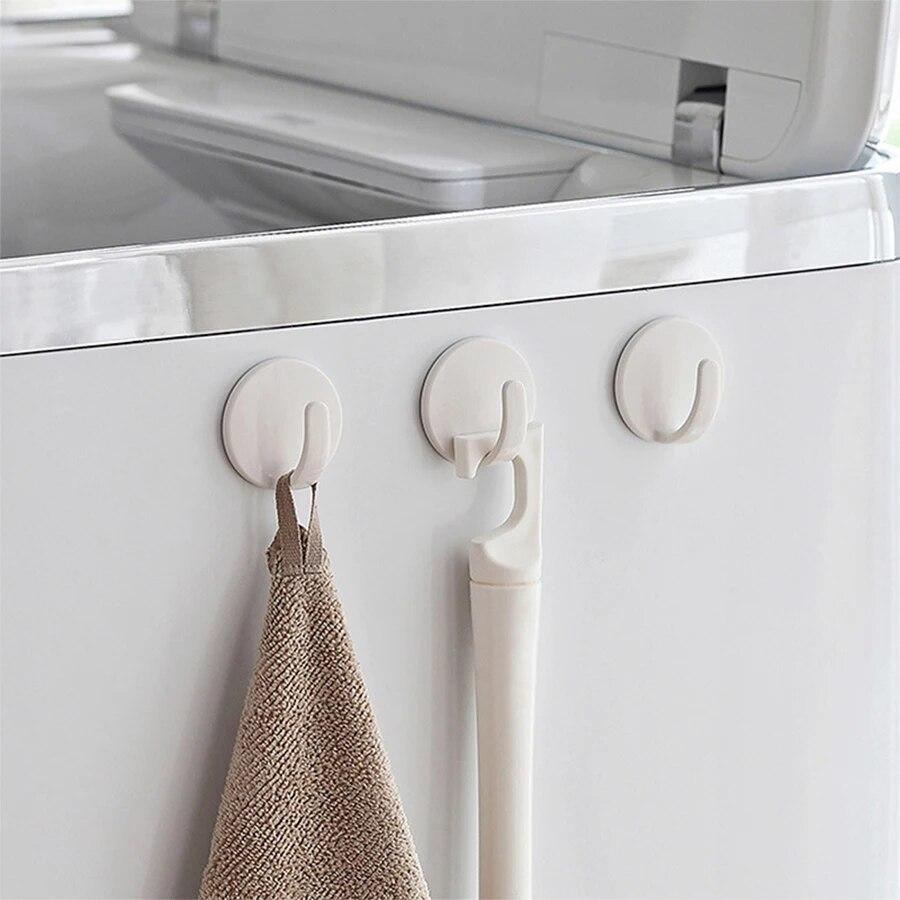 2 Stück weiße magnetische Kühlschrankhaken, kompakt und leicht zu erreichen, glatte Kante, Tragkraft 150 g, Aufbewahrungshaken