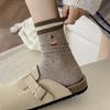 Jolis foulards d'automne brodés, chaussettes pour filles petit ours, chaussettes mi-mollet pour femmes micro-pressées en fil à pois, chaussettes bouclettes cartoon à blocs de couleurs