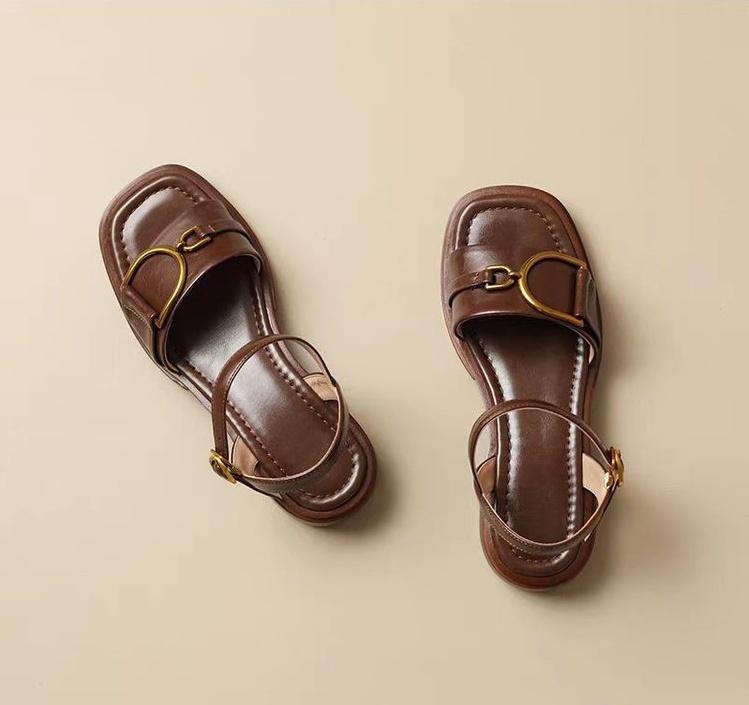 Fashion 2025 Retro Fashion Sandals Women's Summer Thin Open-toed Buckle Low-heeled Shoes Fashion Metal button Women Rubber Sandlias