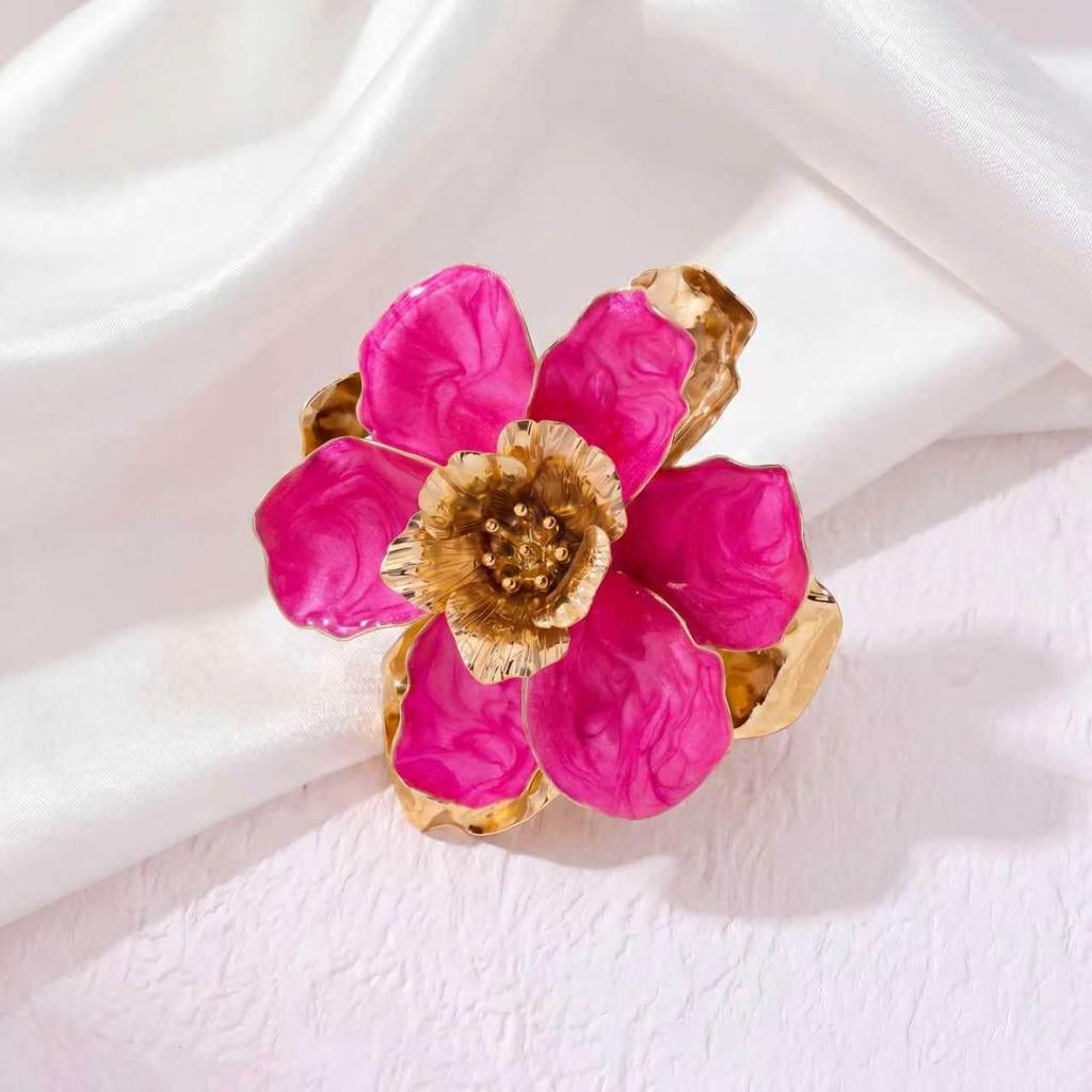 Exaggerated Enamel Camellia Flower Ring - Niche Luxury Women's Jewelry for Spring/Summer