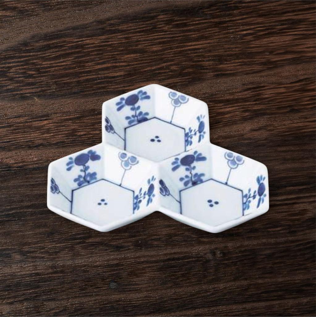 Takumifu Arita Ware 13cm Plate, Scaled Hibiscus Bishamon Three-Piece Serving Plate, Made In Japan