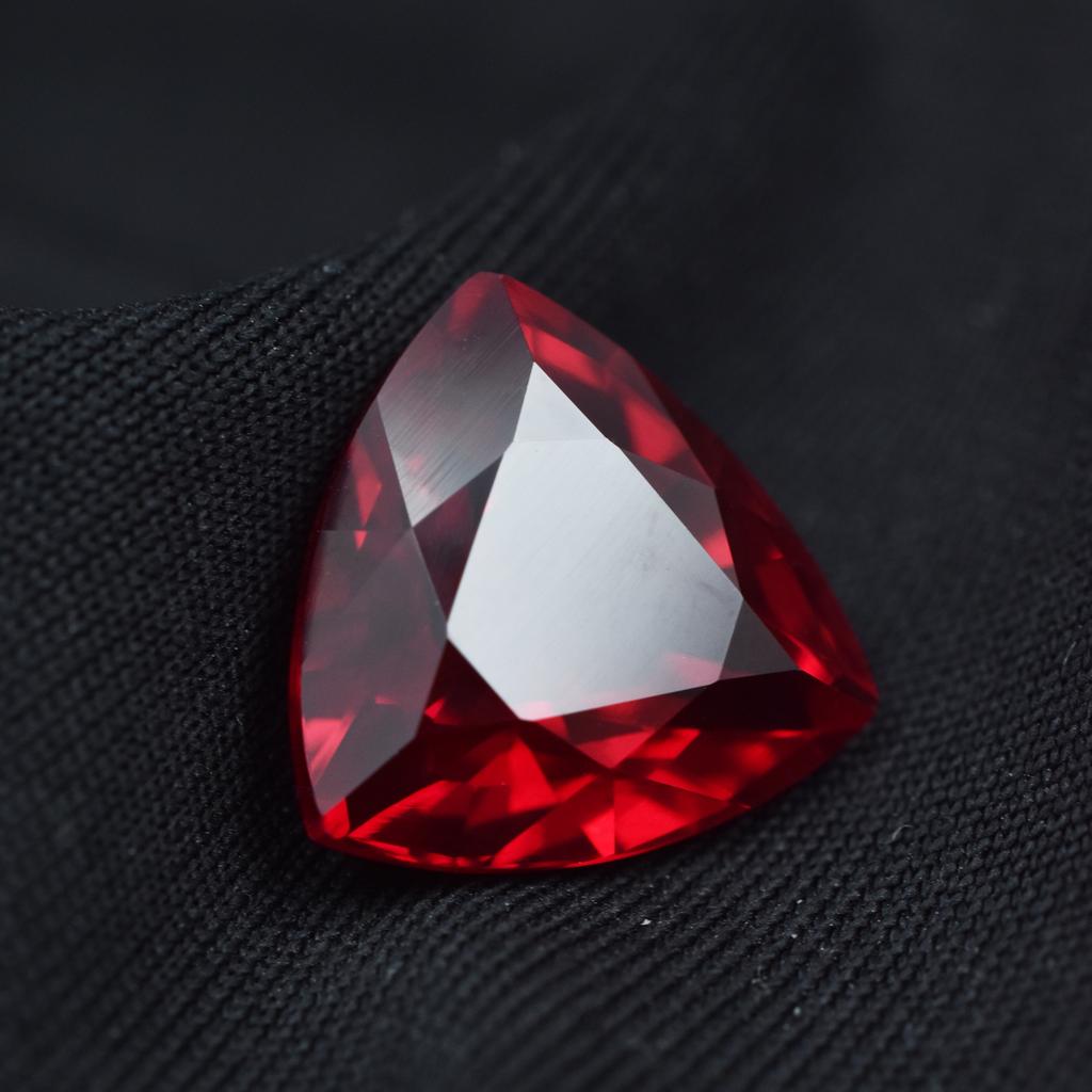 10.50 Ct Natural BLOOD Red Ruby Loose Gemstone CERTIFIED UNHEATED Trillion Cut. AR-506