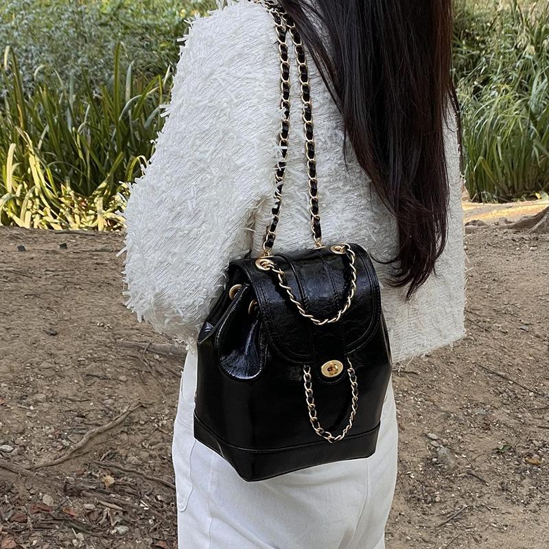 Small Xiangfeng Backpack used for Women Korean Model Ins Oil Wax Leather Compact Bag Single Shoulder Women's Bag Diamond Chain Backpack Bag