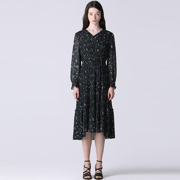  She S miSS  High Quality Romantic V Neck Pleated dreSS