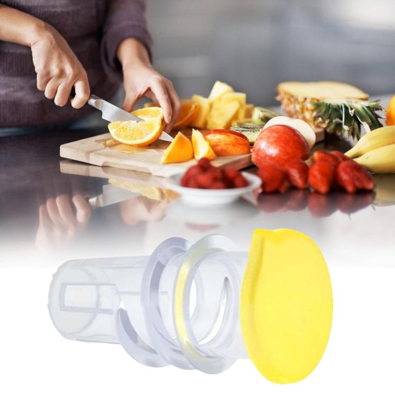 2Pcs Clear Plastic Screw Top Juice Squeezer Lemon Squeezer Kitchen Tool Manual Juice Extractors for Drink Cooking