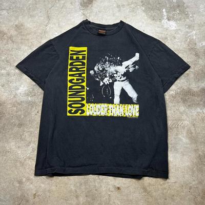 Vintage Soundgarden Rock Band Tour Short Sleeve Black Color Shirt KV30056 Unisex T-Shirt