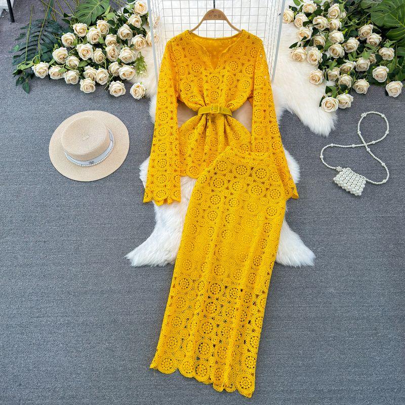 V-neck Waist-Controlled Slimming Water Soluble Lace Fashion Suit