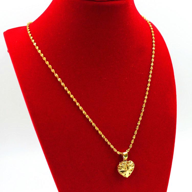 Stylish European Hollow Heart Gold Necklace with Vietnamese Sand Gold - Long-lasting Women's Jewelry