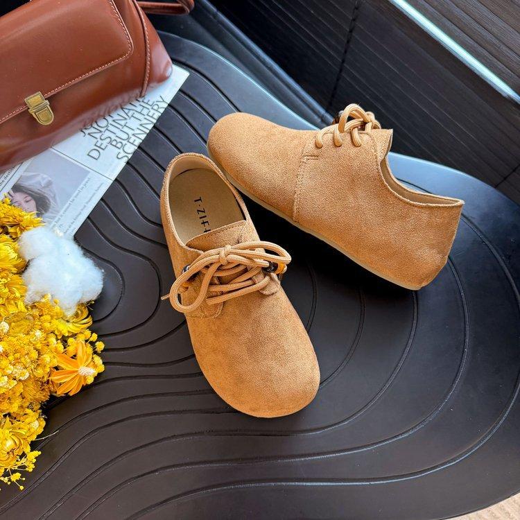 

Повседневная обувь на платформе женская 2025 осень новая мягкая подошва удобная, легкая и универсальная всеобъемлющая верхняя одежда, показывающая ноги маленькими 40 верблюд