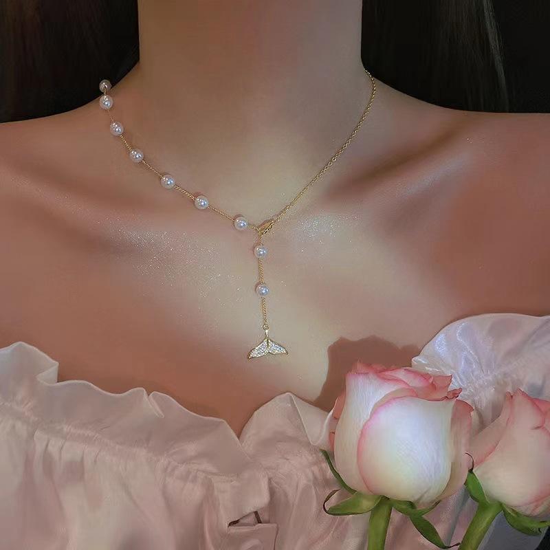Summer Does Not Fade Pearl Jewelry Necklace Women's High-end Sense Collarbone Chain Niche Design Versatile Pendant