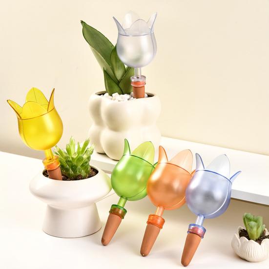 Goutteur d'eau Design Fleur Tulipe Pique Auto-arrosante Système d'irrigation goutte à goutte automatique Dispositif d'arrosage Outil d'irrigation pour la maison et le jardin