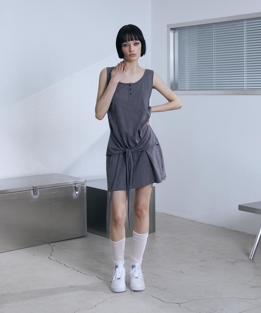 Bunteu Henley Neck Tie Mini Dress (Charcoal)