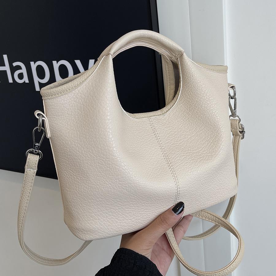 Commuter Bag Women's Large-capacity New Casual Versatile Messenger Bag Women's Hand-held Child and Mother Bag