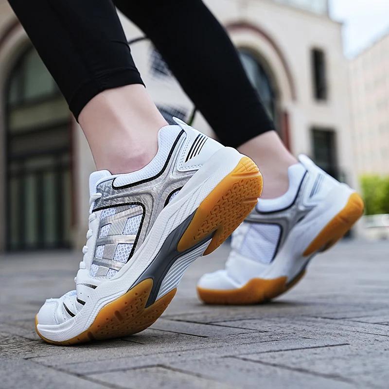 Men Badminton Shoes Professional Training High Quality Sneakers Handball Table Tennis Unisex Shoes Competition Volleyball Shoes